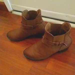 Maurice's Brown Booties Size 9